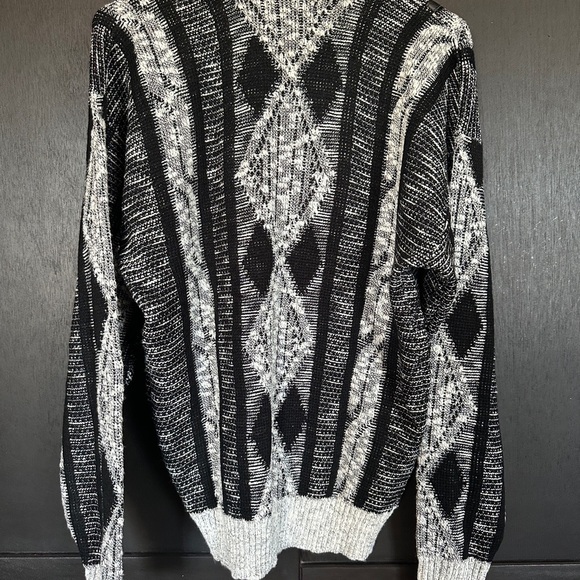 Vintage 1980s Leather Trim Chunky Knit Black and gray Crewneck Sweater size M - Picture 6 of 11